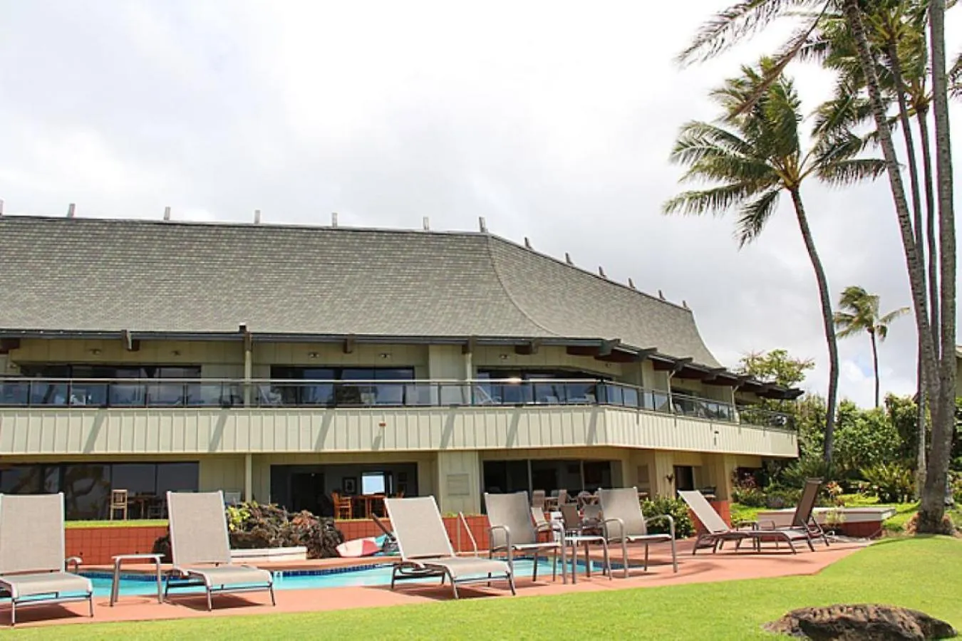 Luxury Oceanfront Ground Floor Condo 卡帕阿 度假居