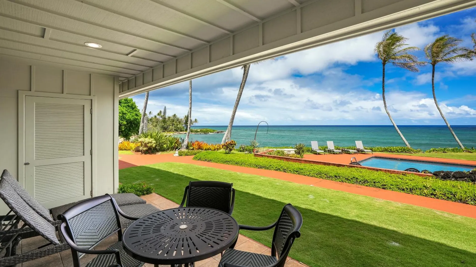 Luxury Oceanfront Ground Floor Condo 卡帕阿 度假居